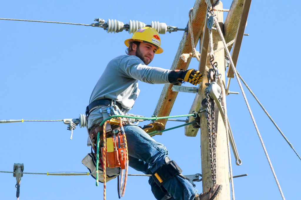 Electrical Lineman Informational Meeting set for March 23 - News @ HolmesCC