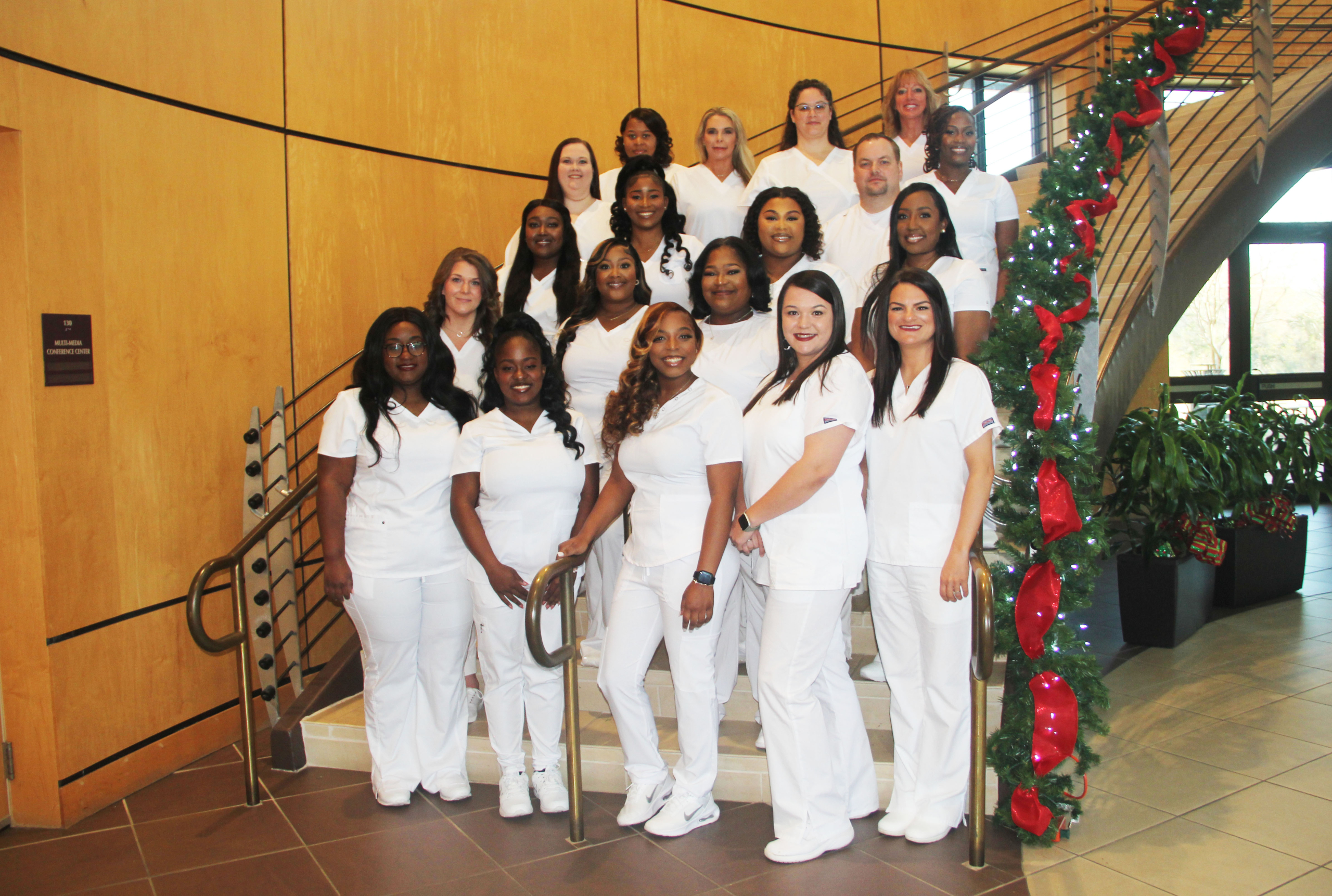 Holmes Ridgeland celebrates 19 graduates from Associate Degree Nursing program