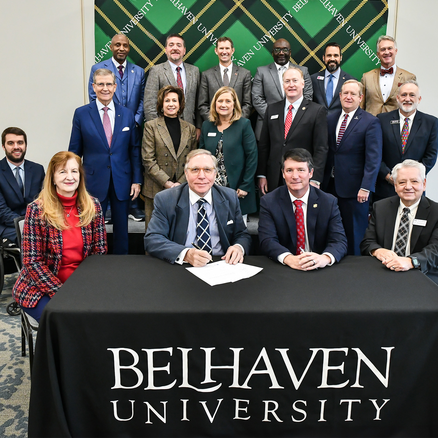 MACC/Belhaven University enter articulation agreement regarding teacher education degree