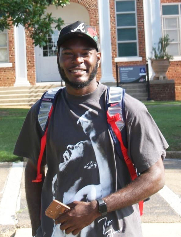 Holmes Alum Garian Edwards accepted into prestigious Super Bowl Sports Business Program