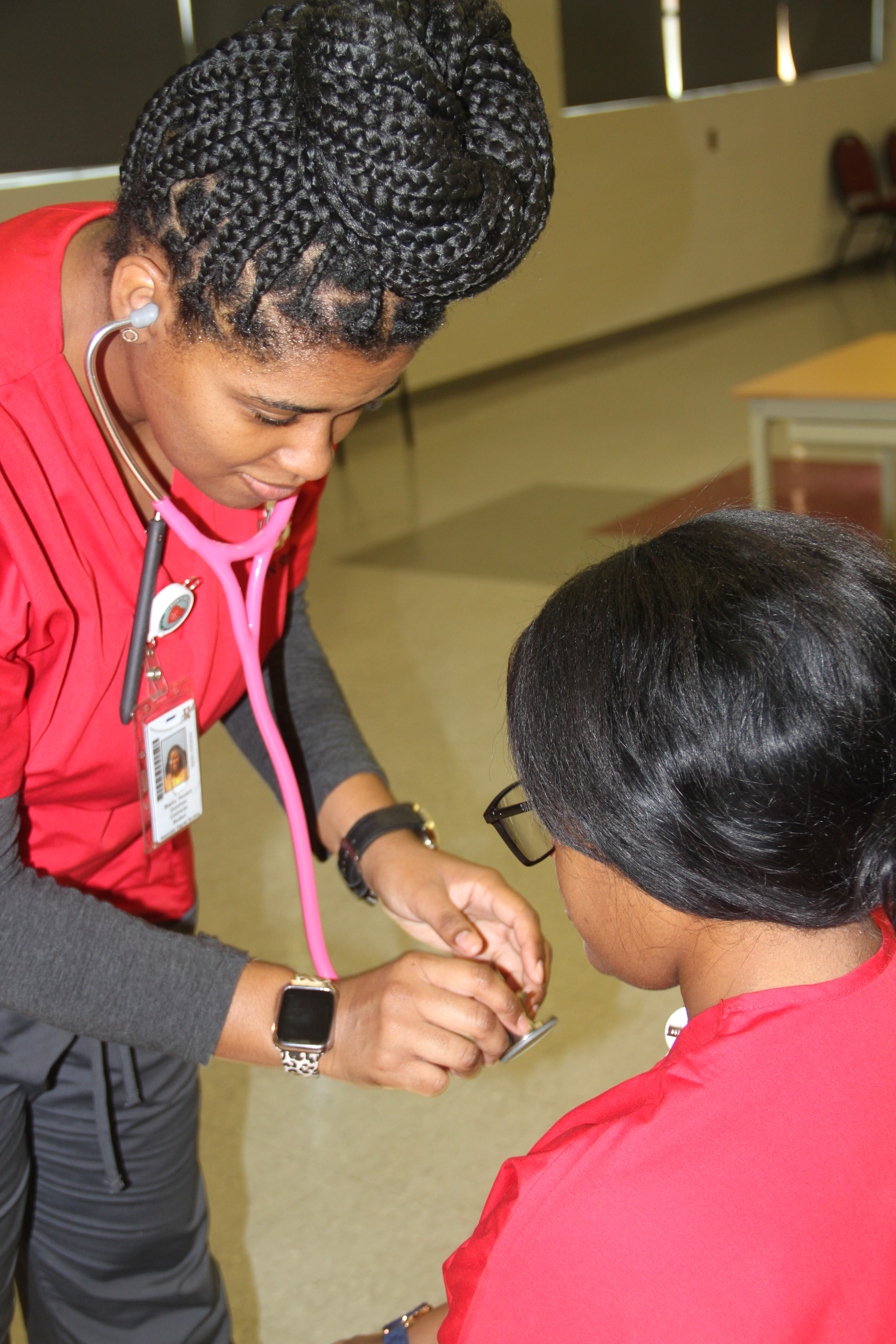 New endowed scholarship supports Holmes nursing students
